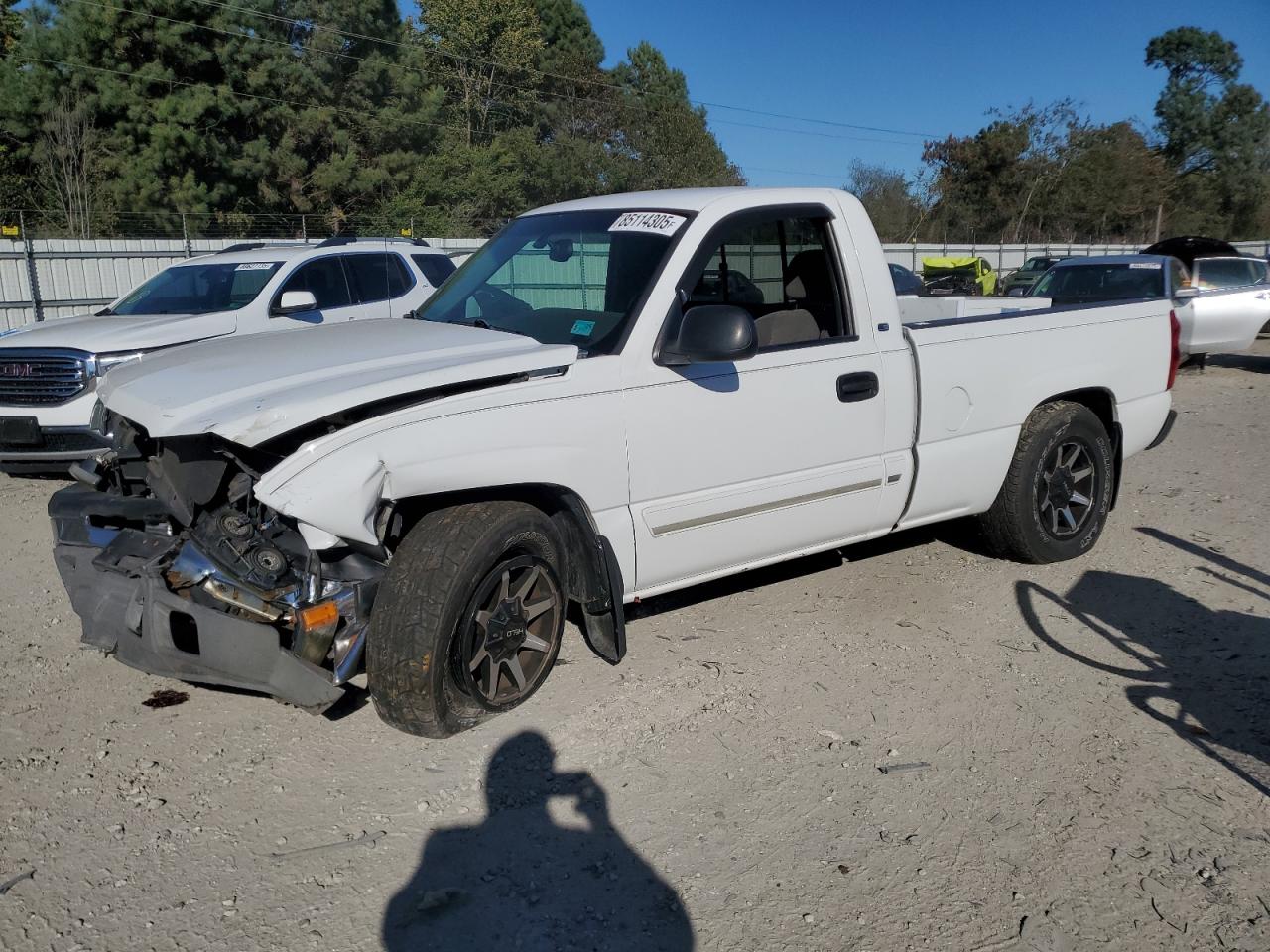 Chevrolet Silverado C1500 Image 1