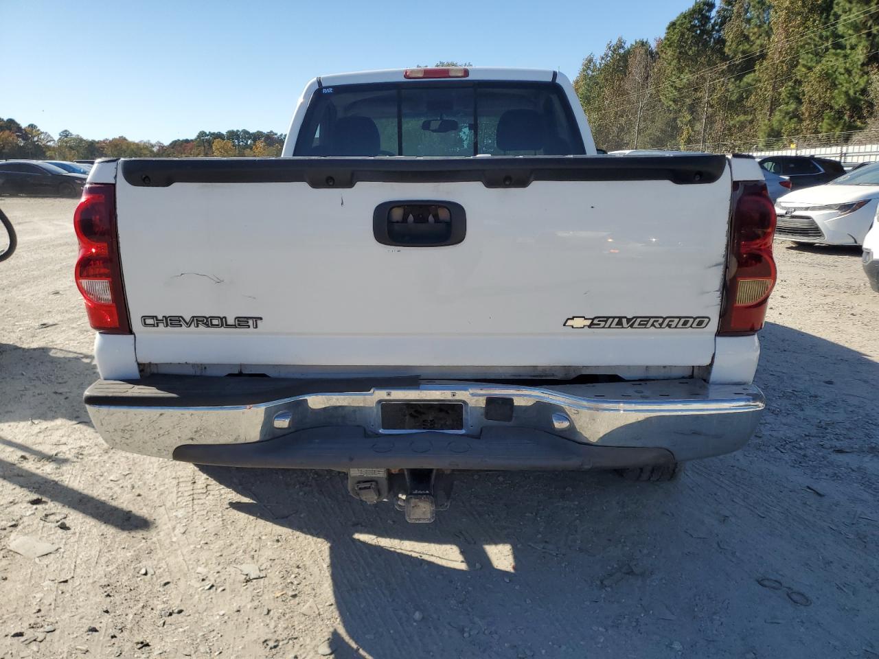 Chevrolet Silverado C1500 Image 10