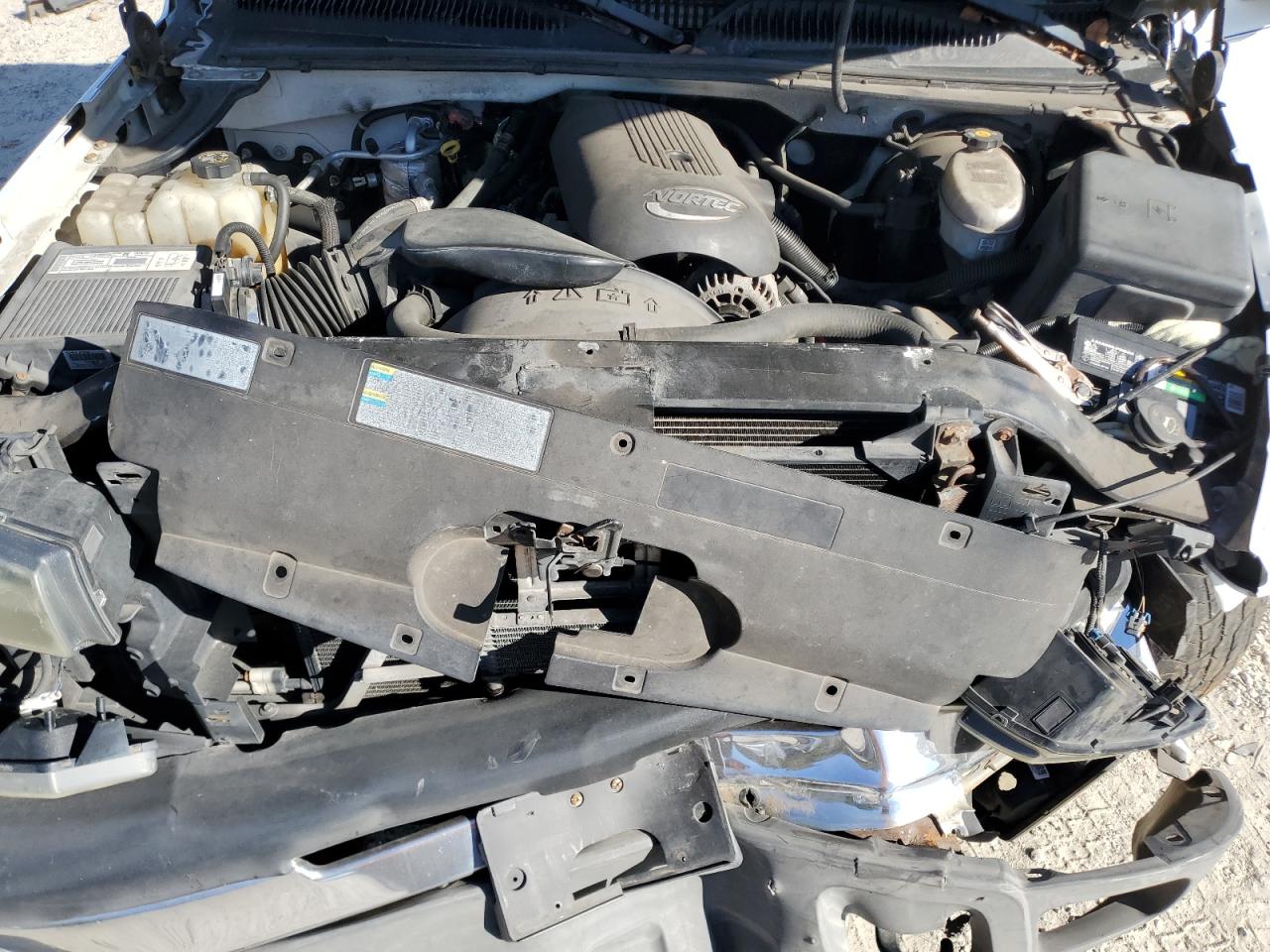 Chevrolet Silverado C1500 Image 12