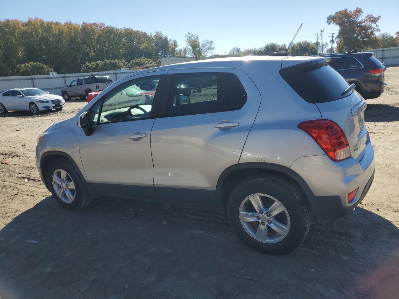 Chevrolet Trax Ls Image 12