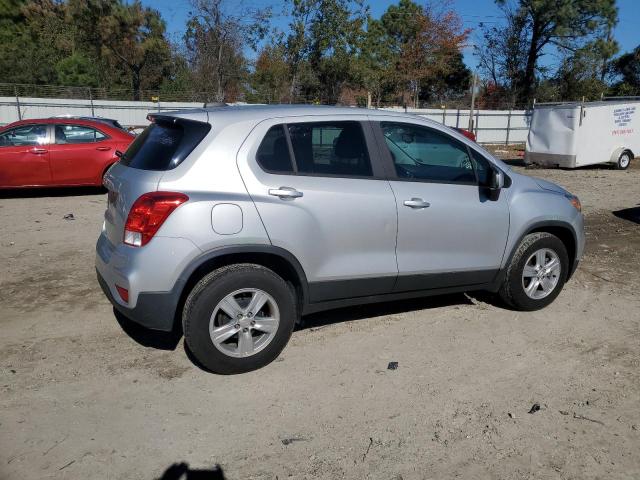 Chevrolet Trax Ls Image 3