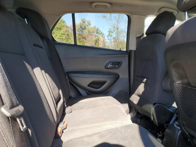 Chevrolet Trax Ls Image 6