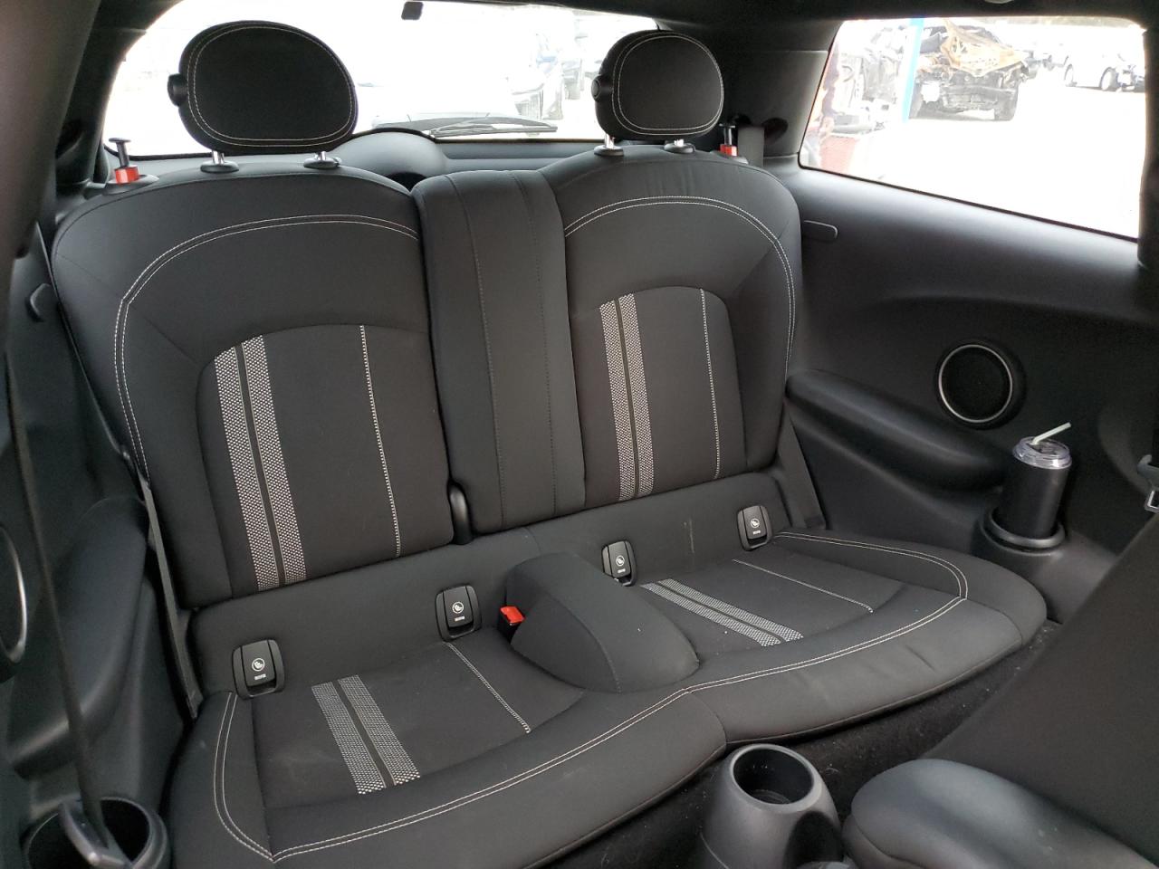 MINI Cooper S Image 8