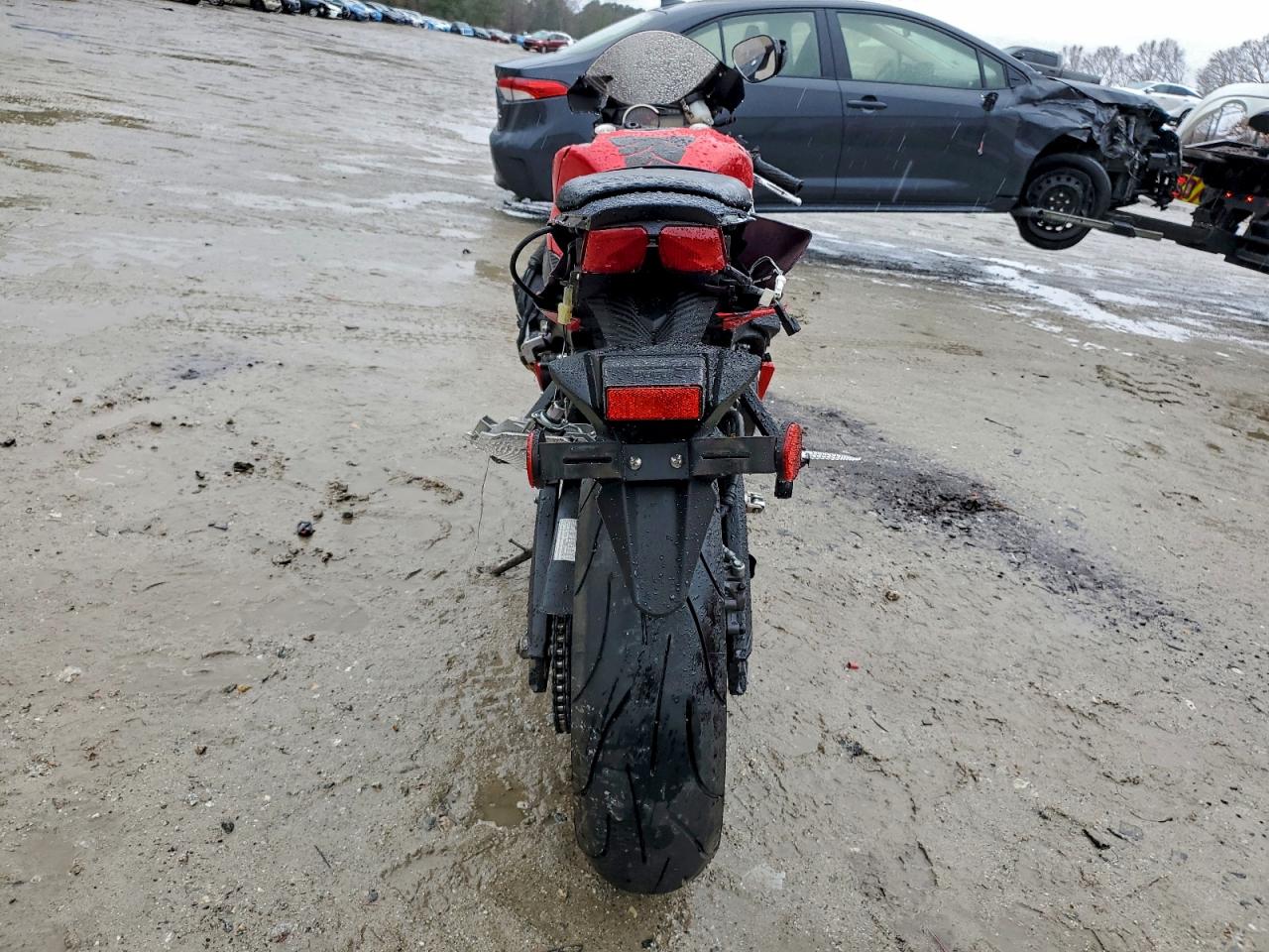 Suzuki Gsxr600 Image 4