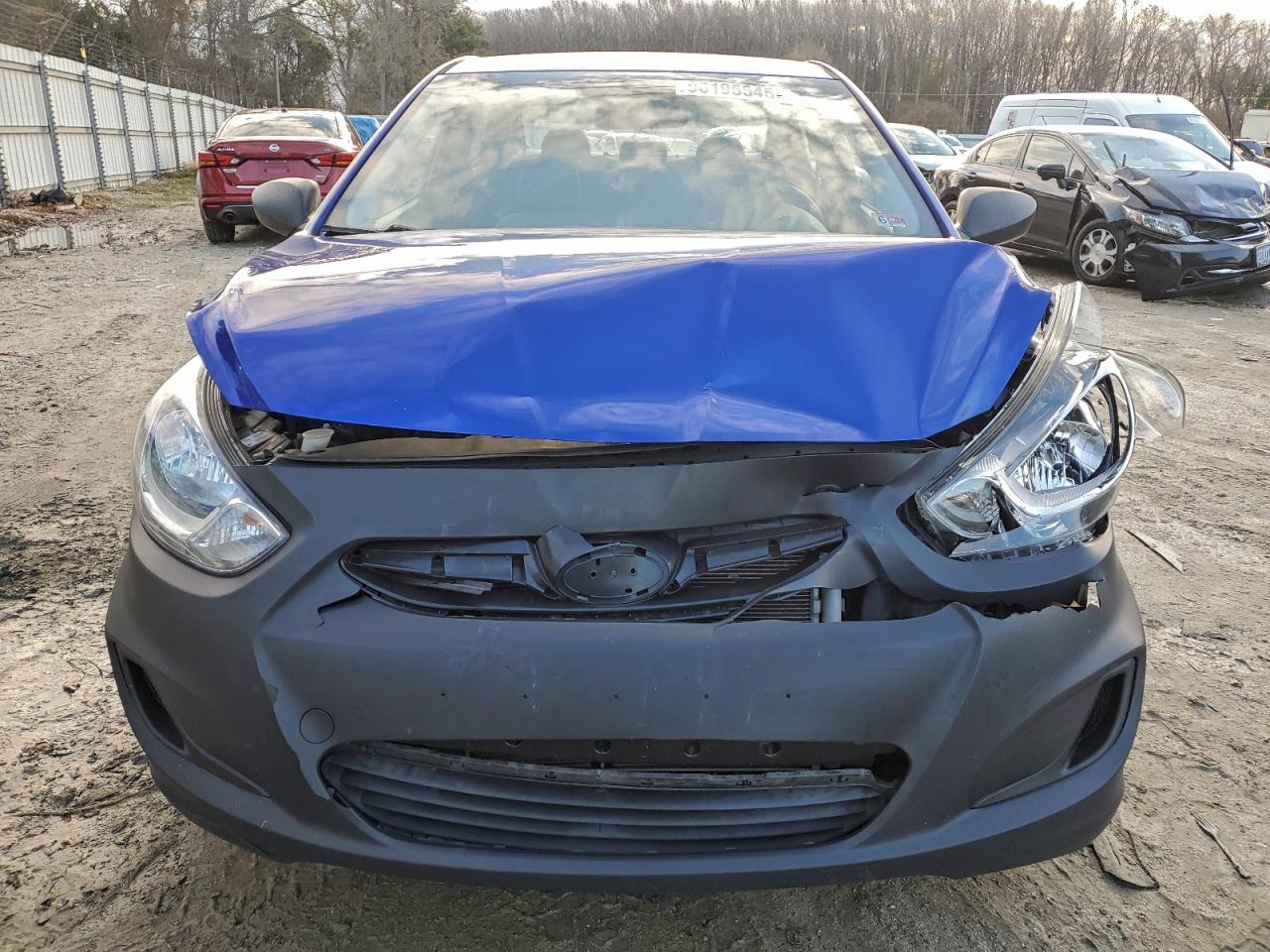 Hyundai ACCENT Gls Image 3