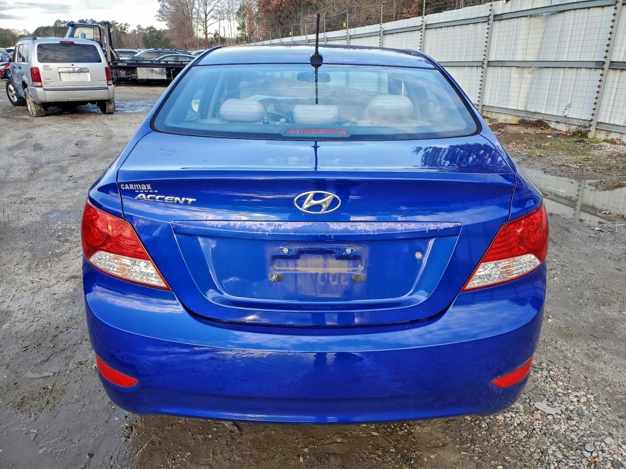 Hyundai ACCENT Gls Image 9