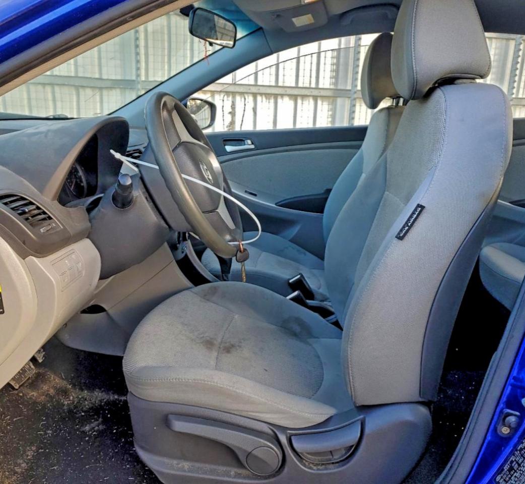 Hyundai ACCENT Gls Image 2