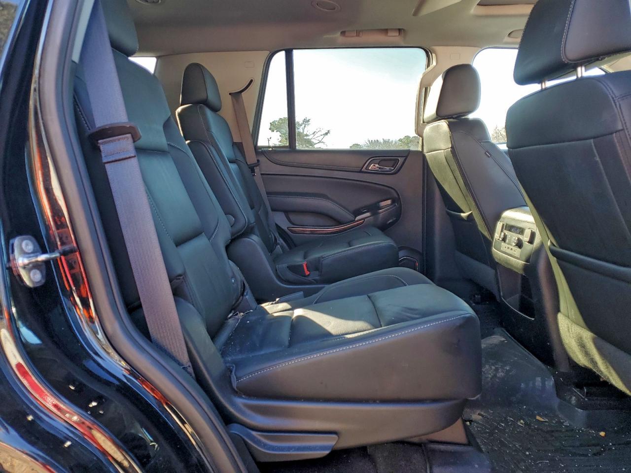 GMC Yukon Slt Image 12