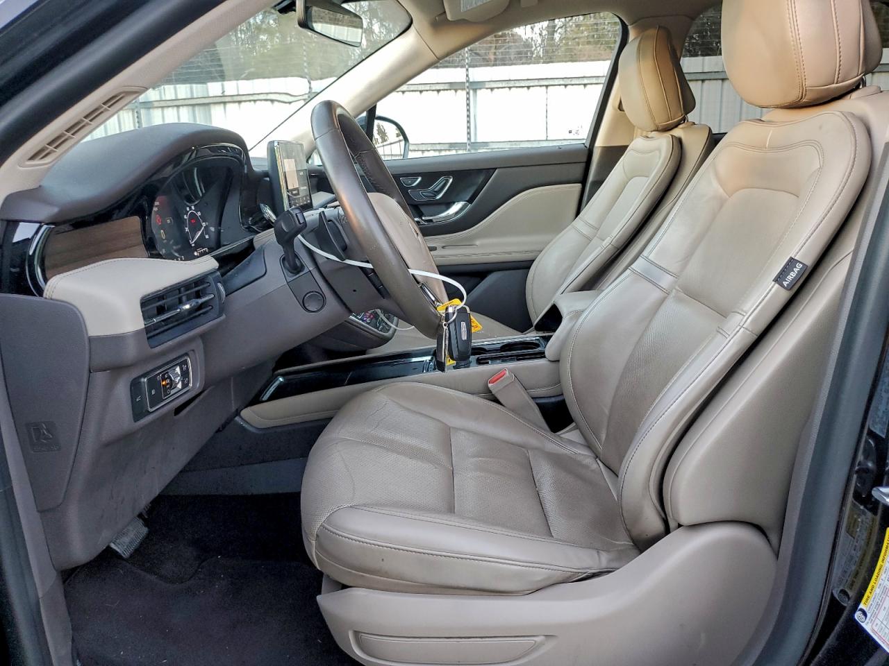 Lincoln Corsair Reserve Image 8