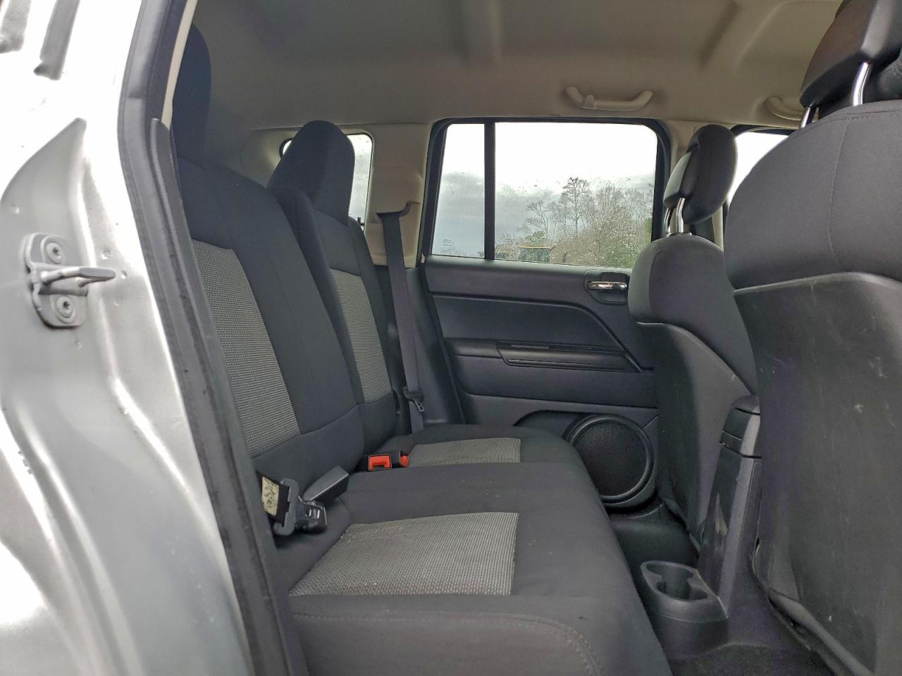 Jeep Compass Sport Image 8