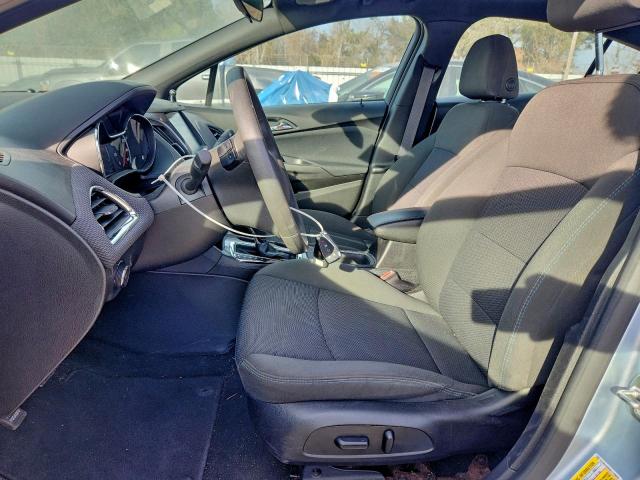 Chevrolet Cruze Lt Image 3