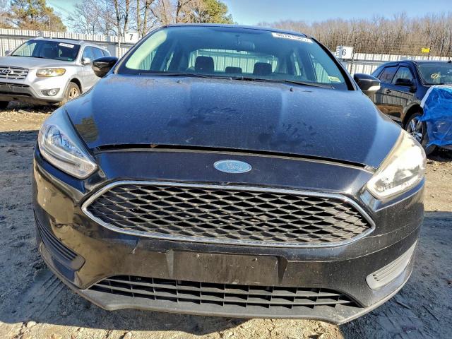 Ford Focus Se Image 11