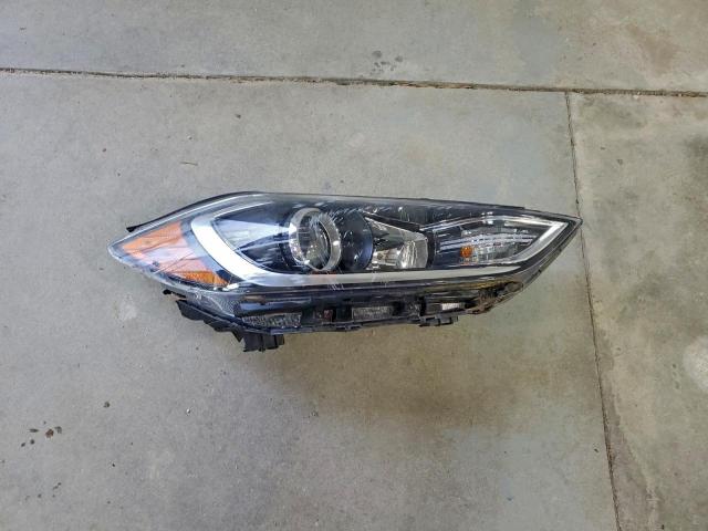 Hyundai ELANTRA Sel Image 10