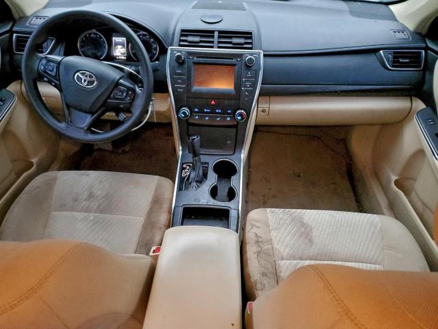 Toyota Camry Le Image 5