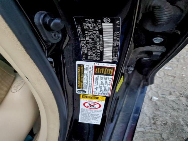 Toyota Camry Le Image 9