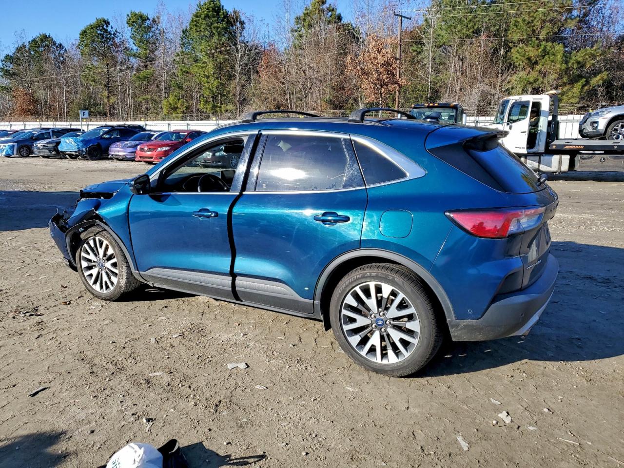 Ford Escape Titanium Image 2