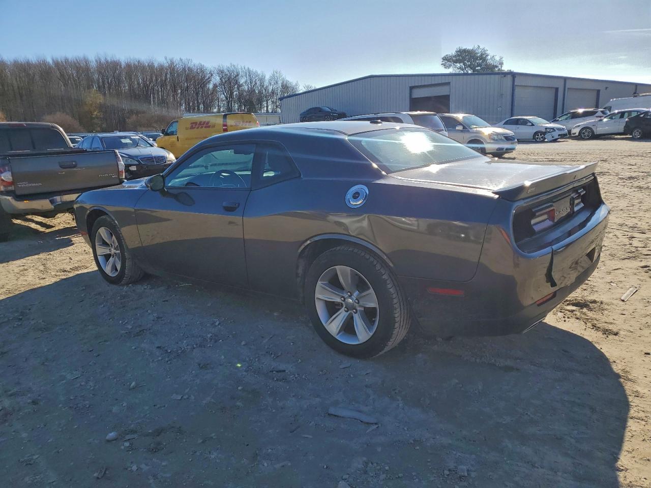 Dodge Challenger Sxt Image 8