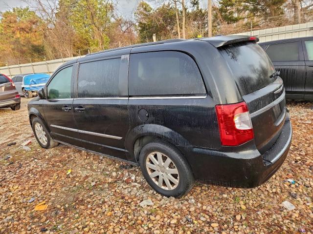 Chrysler Minivan Touring Image 3