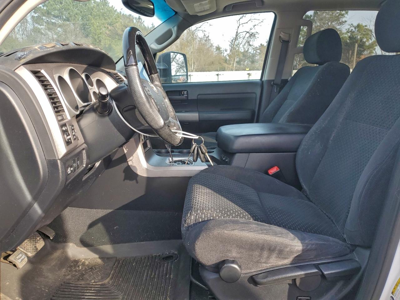 Toyota Tundra Crewmax Sr5 Image 8