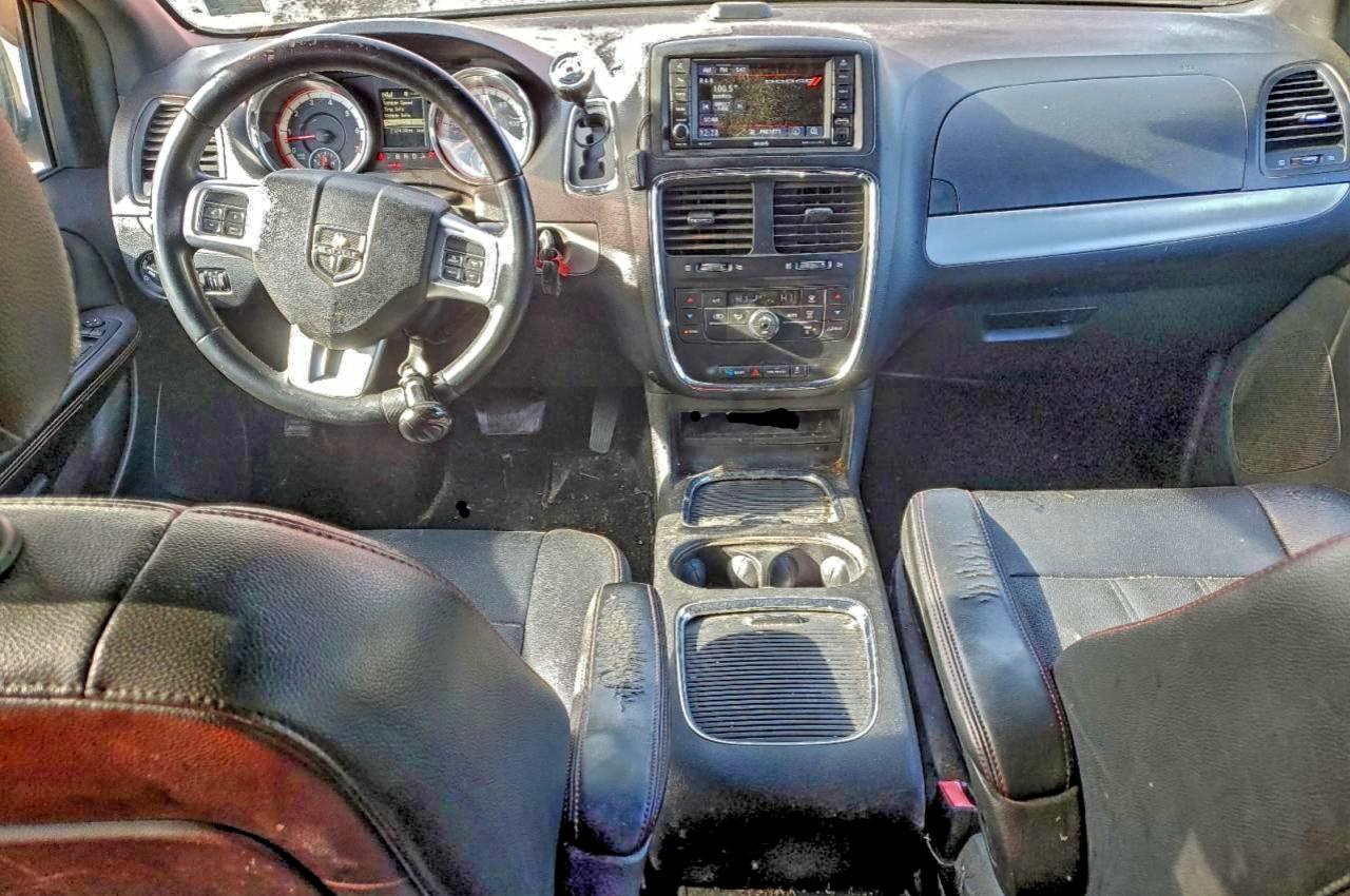 Dodge Caravan R/t Image 10