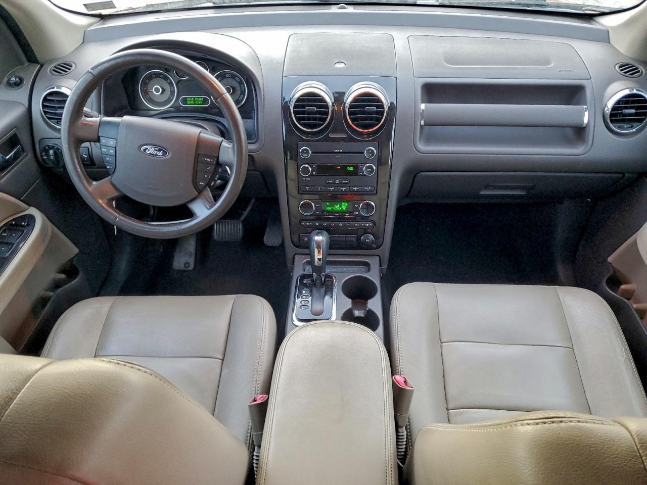 Ford Taurus Sel Image 9