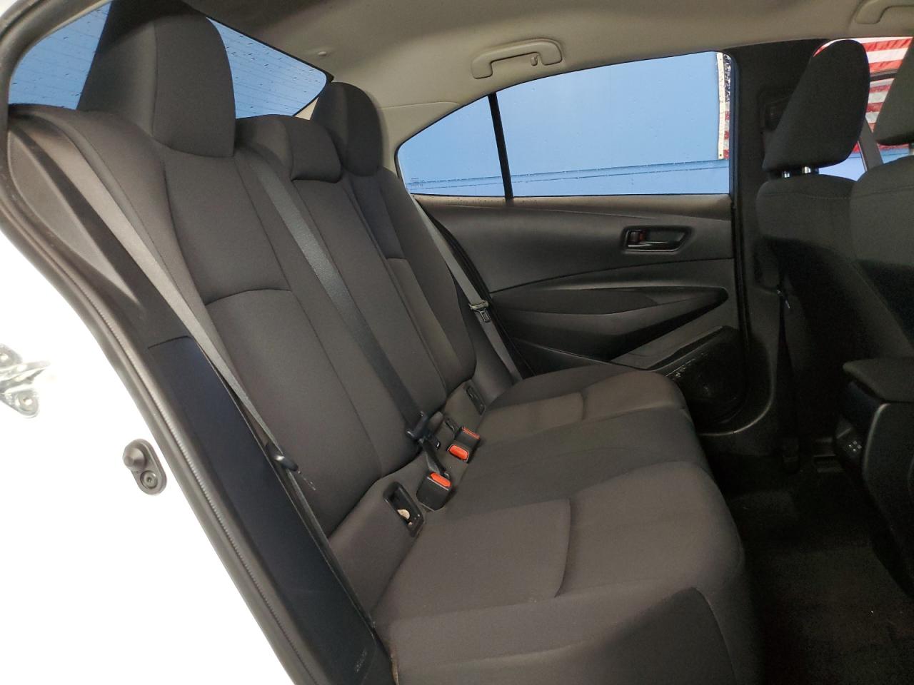 Toyota Corolla Le Image 12