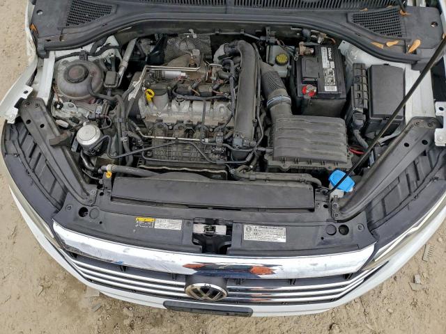 Volkswagen Jetta S Image 11