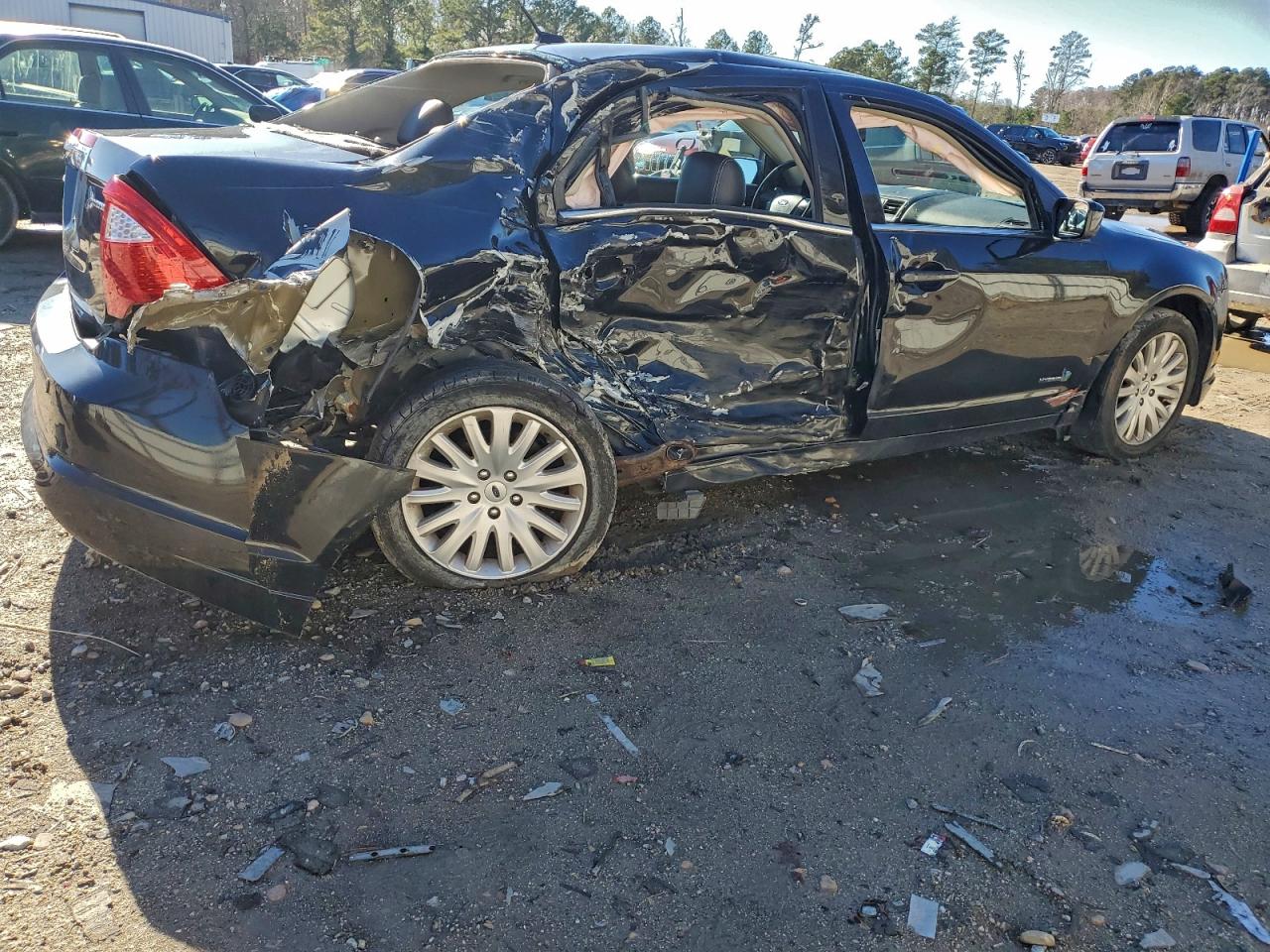 Ford Fusion Hybrid Image 10