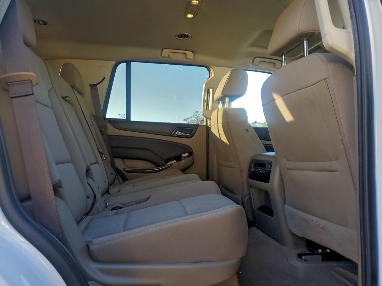 Chevrolet Tahoe K1500 Ls Image 11