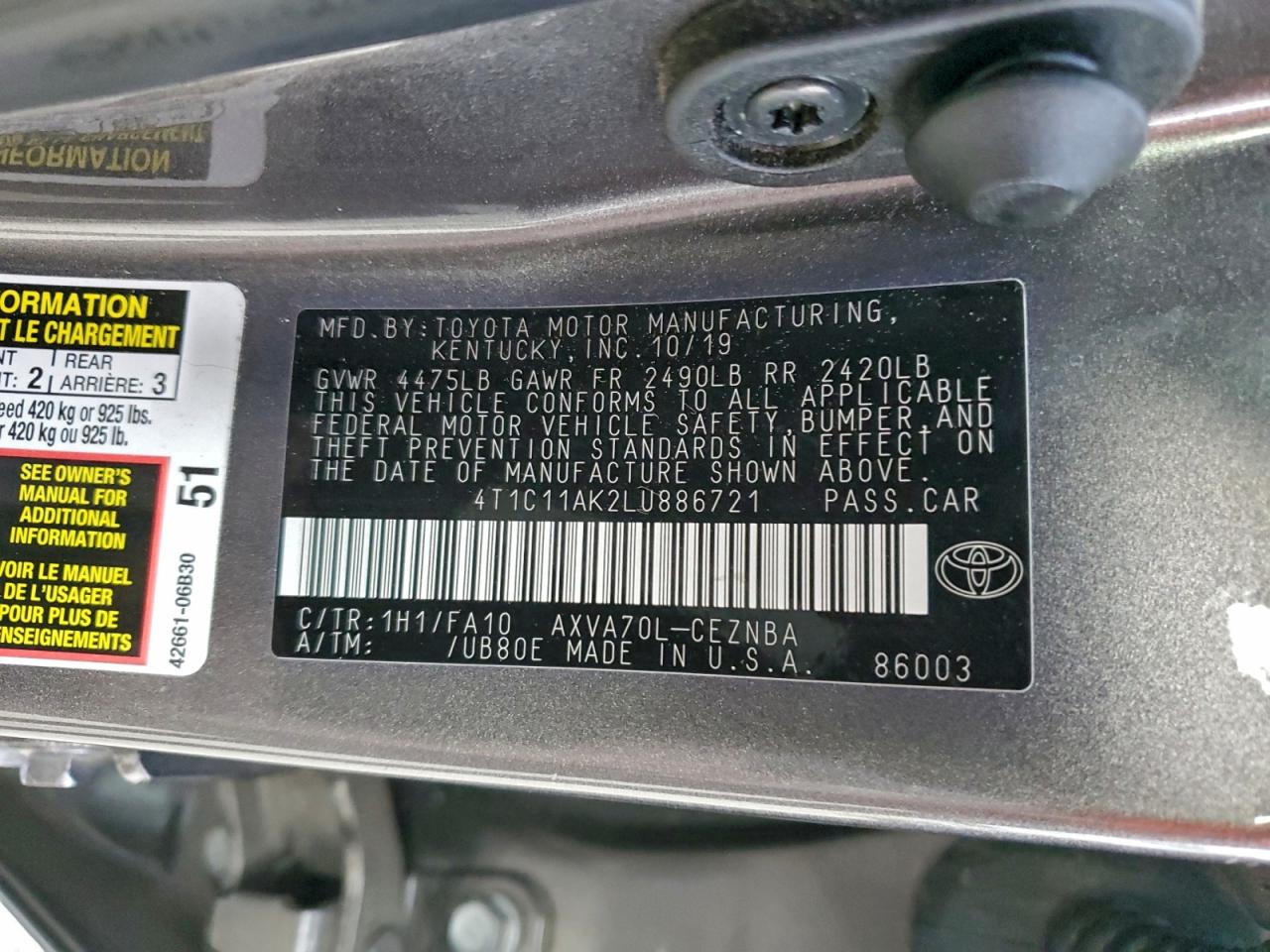 Toyota Camry Le Image 9