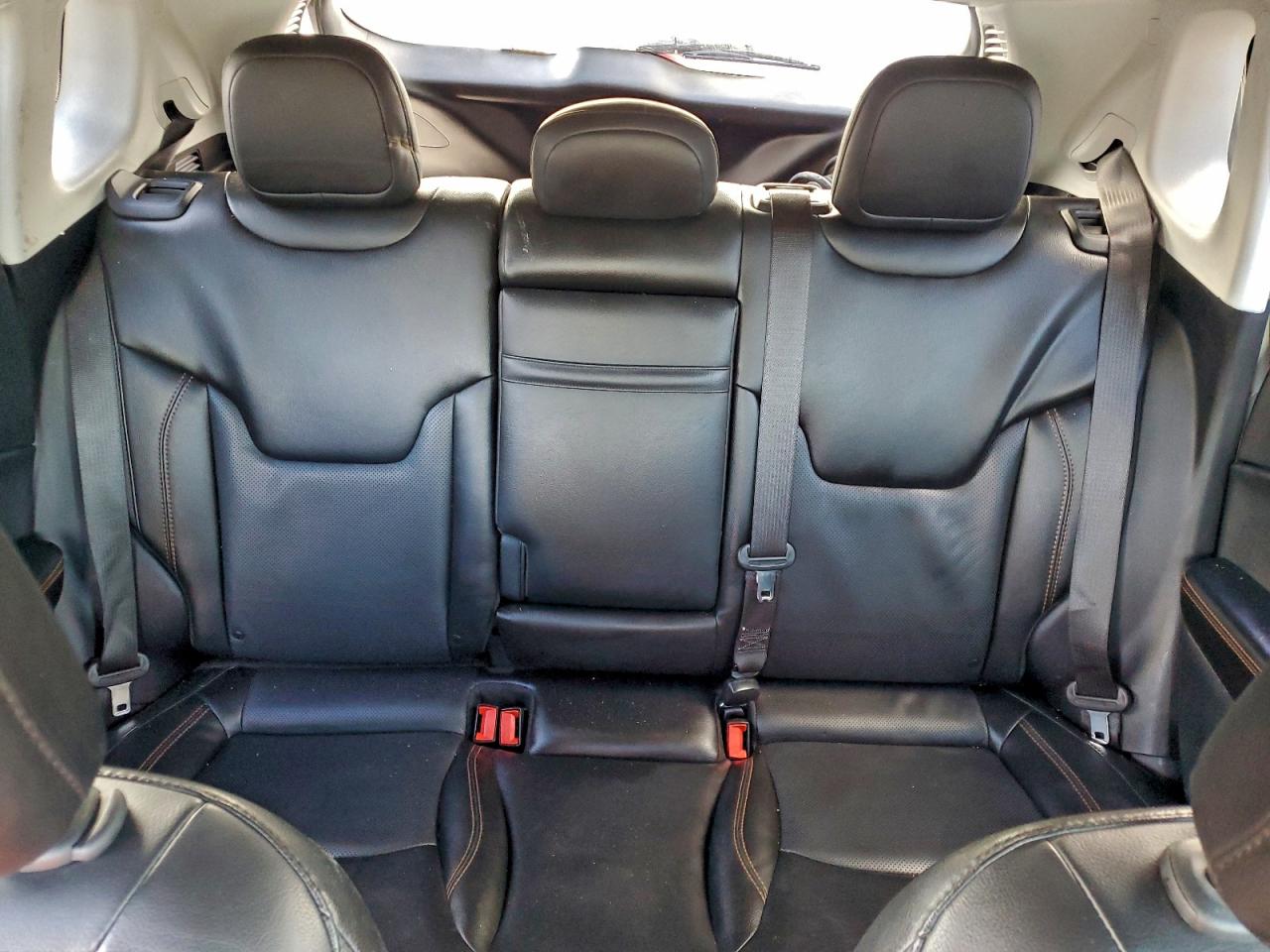 Jeep Compass Limited Image 4