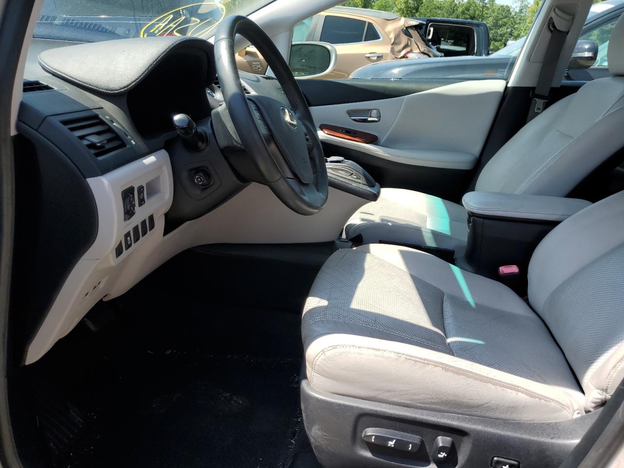 Lexus Hs 250h Image 7