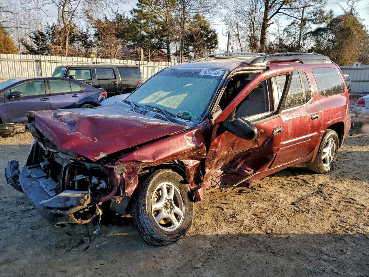 GMC Envoy Xl Image 1