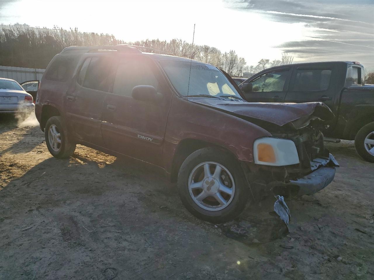 GMC Envoy Xl Image 6