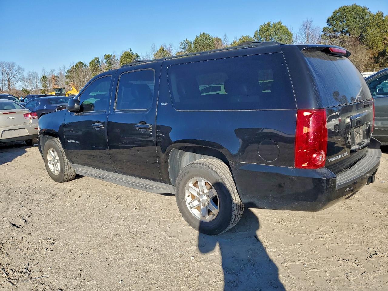 GMC Yukon C1500 Slt Image 11