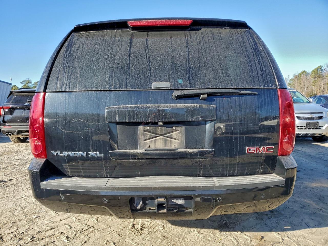 GMC Yukon C1500 Slt Image 7