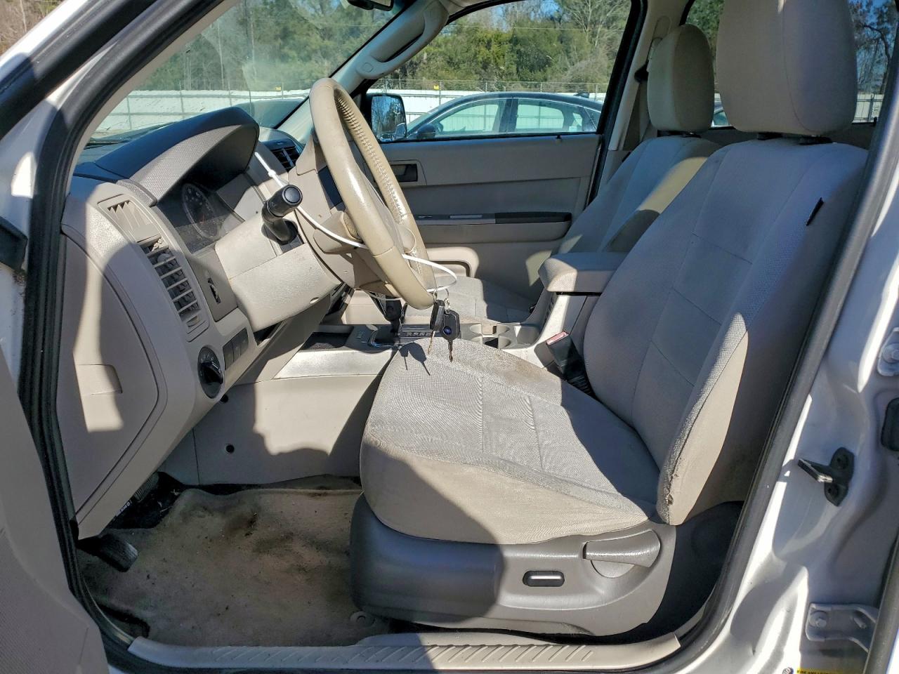 Ford Escape Xlt Image 8