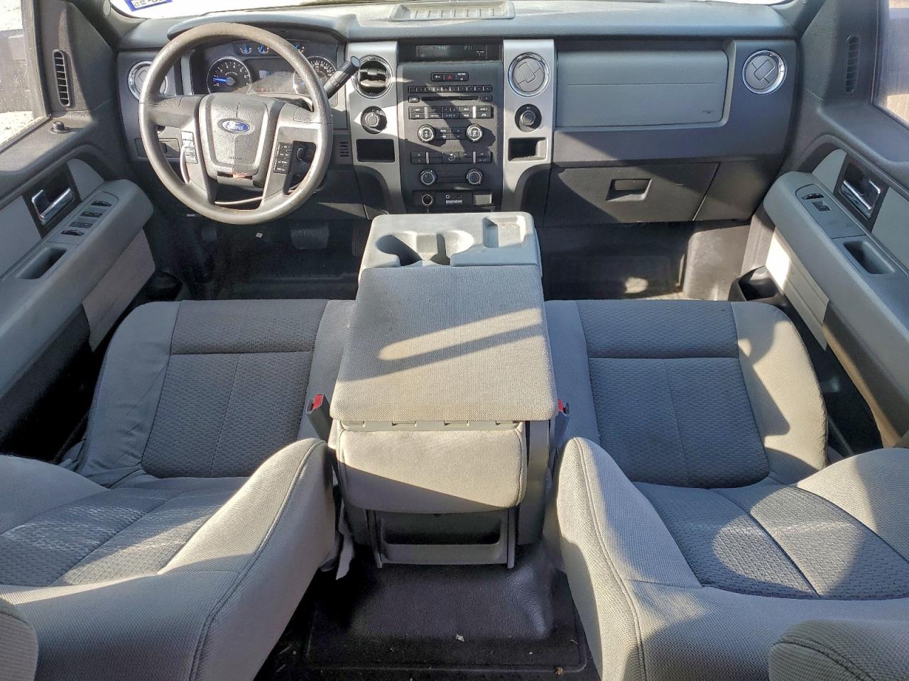 Ford F-150 Supercrew Image 11