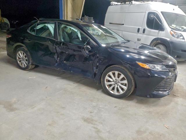 Toyota Camry L Image 3