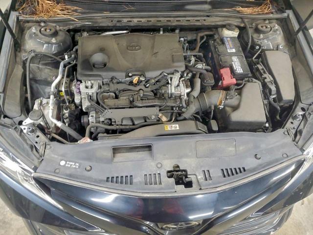 Toyota Camry L Image 10