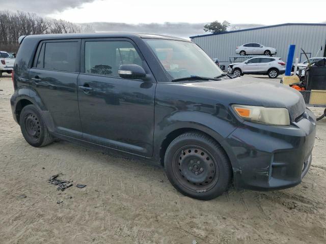 Toyota Scion Image 11