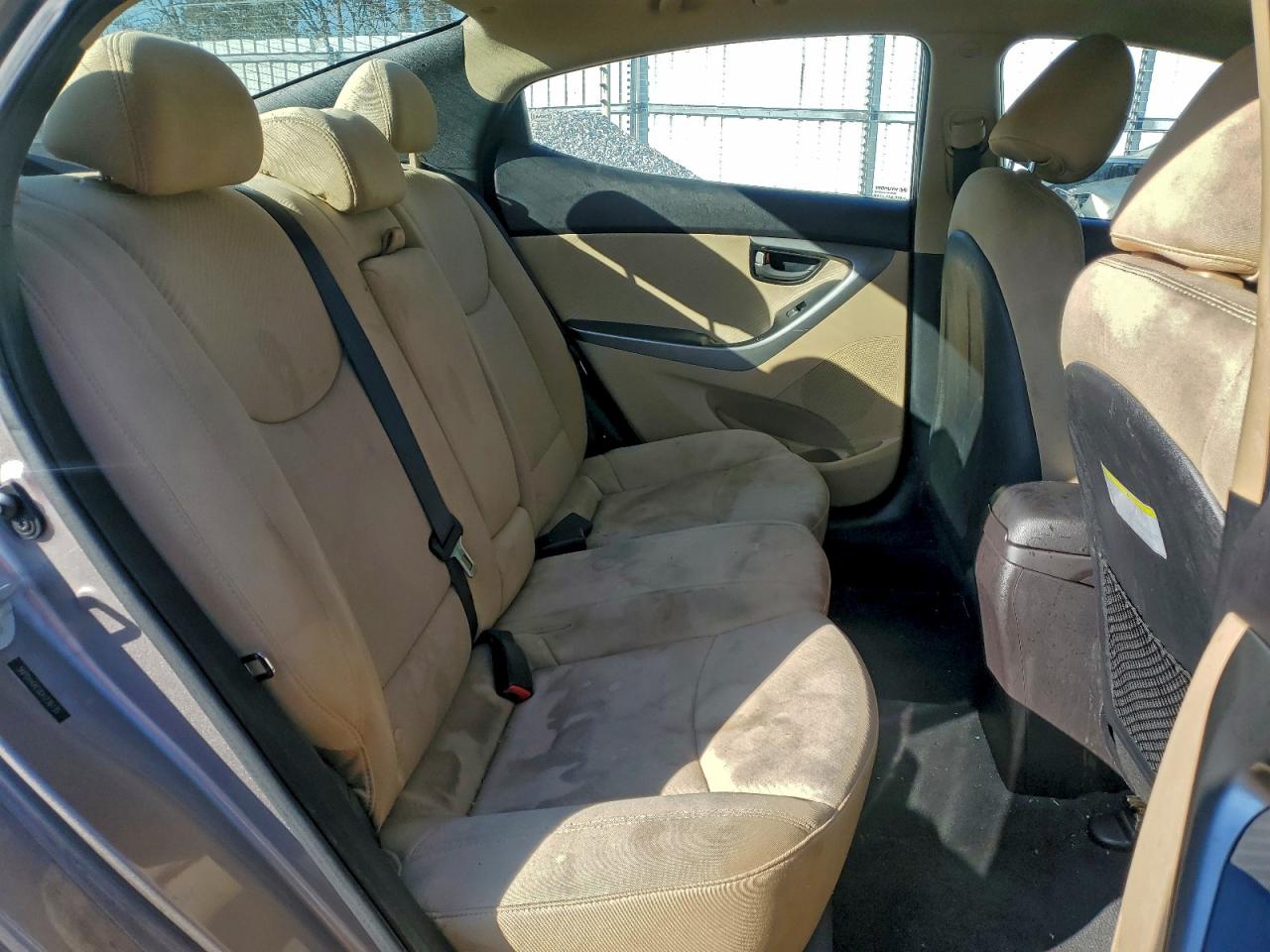 Hyundai ELANTRA Gls Image 9