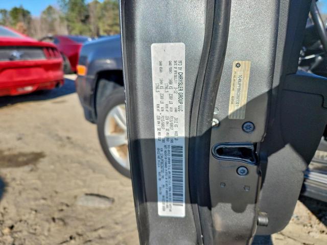 Jeep Patriot Latitude Image 12