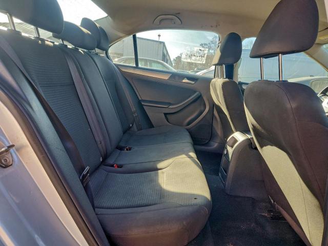 Volkswagen Jetta Se Image 7
