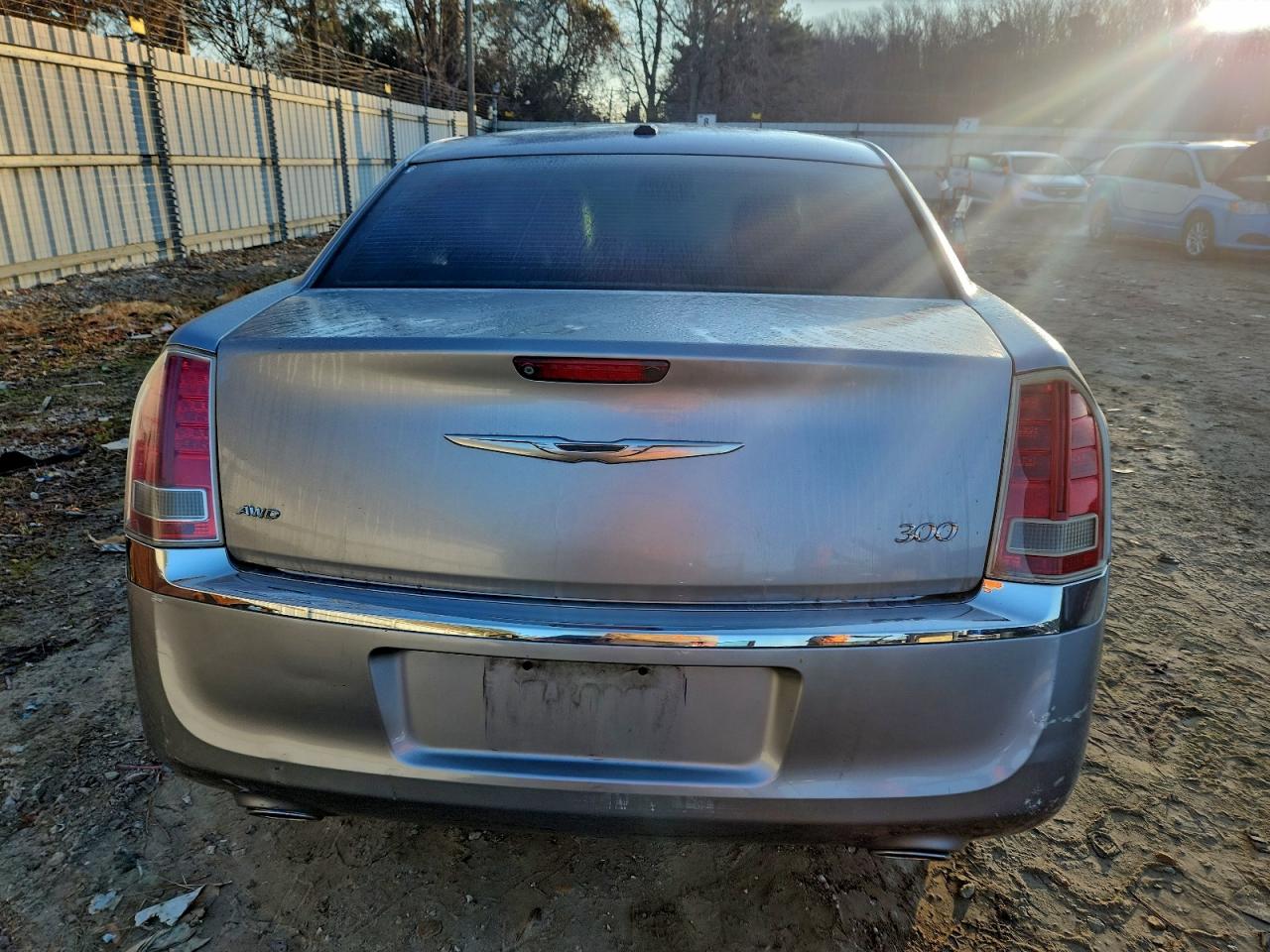 Chrysler 300 Image 8