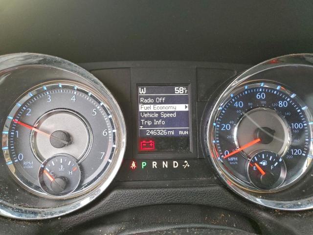 Chrysler Minivan Touring Image 8