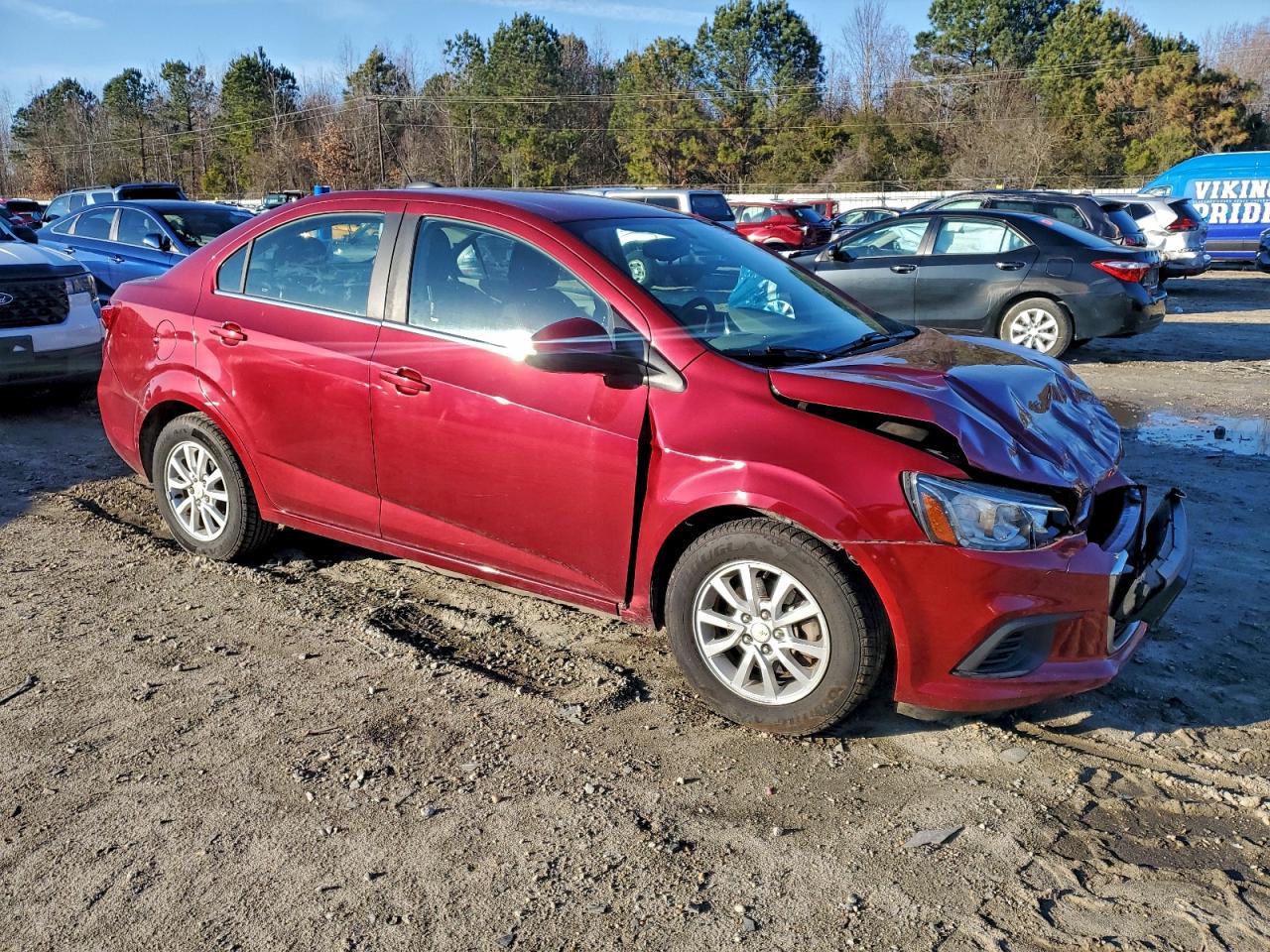 Chevrolet Sonic Lt Image 4