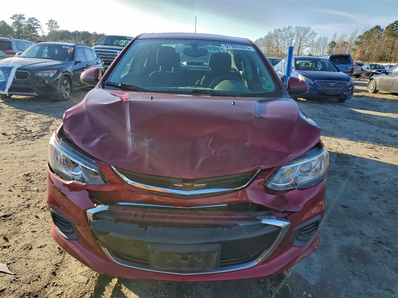 Chevrolet Sonic Lt Image 3